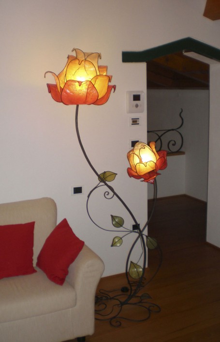 2Rose-piantana