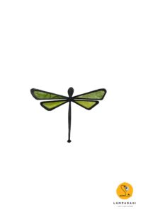 calamita a forma di libellula